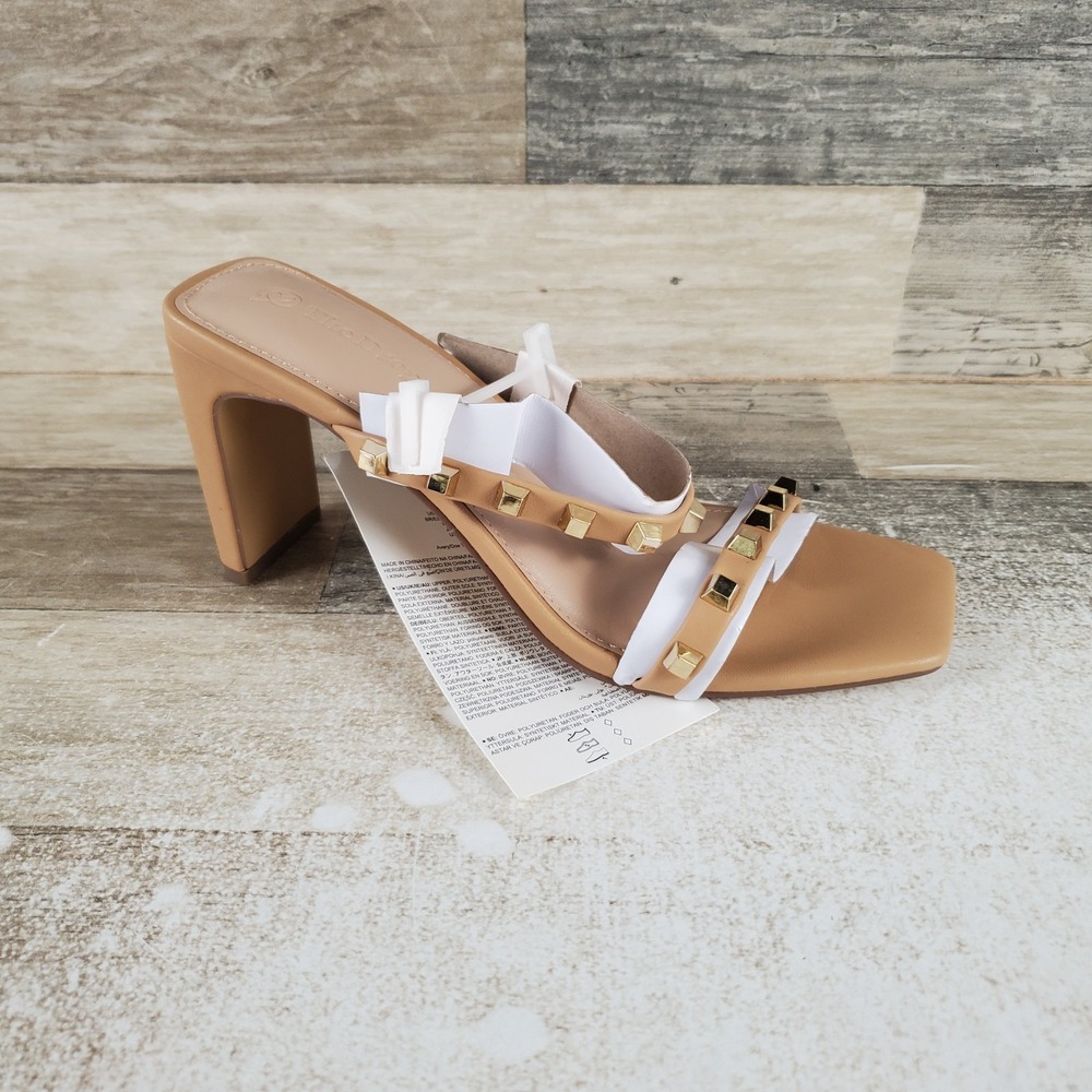 The Drop Avery Womens Sandals Sz 7.5 Doe Tan Studded Leather Slip On Block Heel